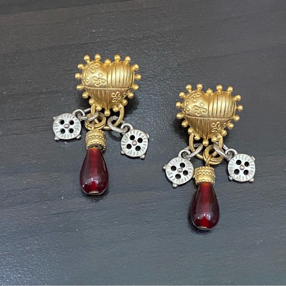 Vintage ARIZONA Jeans Co. Gold-tone Heart Beaded Drop Earrings - Picture 5 of 13
